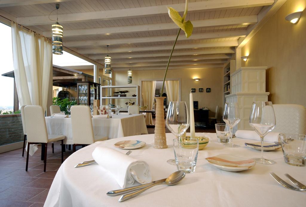 Locanda Belvedere Saludecio Экстерьер фото